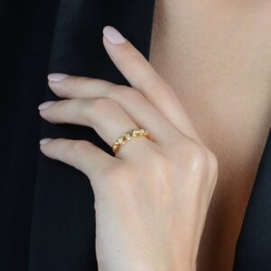 Anel Meia Aliança 5 Pedras de Zircônia Banhado a Ouro 24k