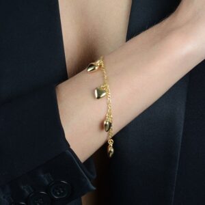 Pulseira com Pingentes de Coração Banhado a Ouro 24k