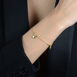 Pulseira Lisa com 3 Pingentes de Coração Banhado a Ouro 24k