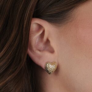 Brinco de Coração Irregular Banhado a Ouro 24k