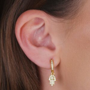 Brinco Argolinha Mãos de Fátima Cravejado Zircônia Banhado a Ouro 24k